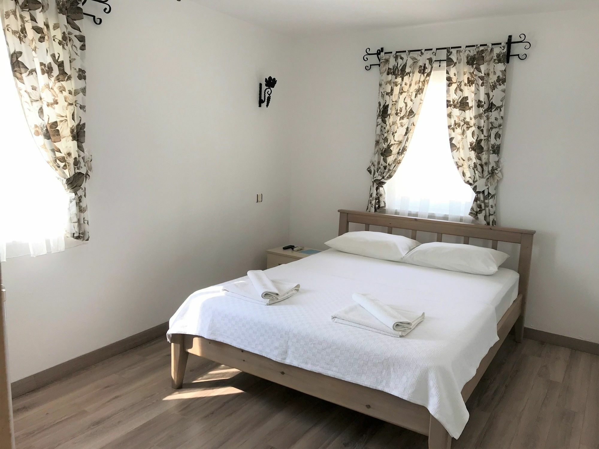 Ada Hotel Бозджаада Экстерьер фото